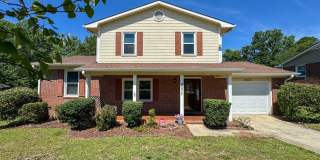 Charming 3 Bed 2.5 Bath Fayetteville Home Gallery 1