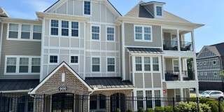 2 Bed, 2 Bath Condo with Garage Close to Downtown Franklin Gallery 4