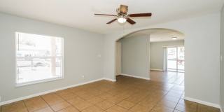 Newly Renovated Single Family Home | 4 BR/2BA | Partially fenced  front yard Gallery 4