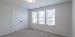 223 Hoskins Avenue Drive - 1 Gallery 24