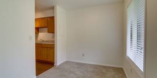 Roomy Remodeled  Kirkland Condo Gallery 8