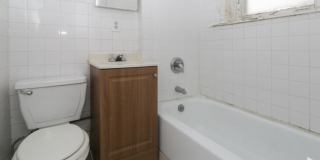 5057 North Damen Gallery 3