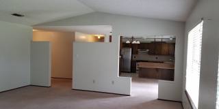 LARGE HOME IN COLONIAL PARK Gallery 5