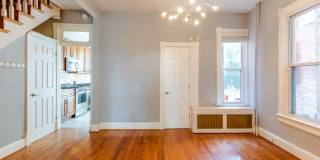 Classic 3 Bedroom Rowhome in Columbia Heights Gallery 1