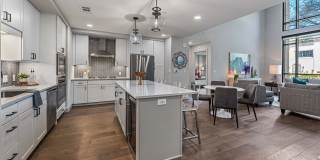 NOVEL River Oaks by Crescent Communities Gallery 21