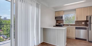 Liv on Steele Gallery 10