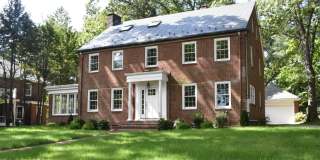 Luxury - Single Family Home Gallery 12