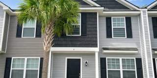 3B/2Bth Townhome - 1750 Square Feet - $1750 - No Fees Gallery 1