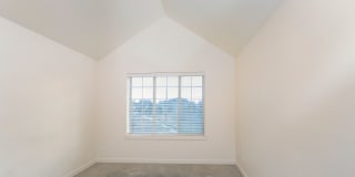 2BD 2.5BA + Bonus Room/Den/Office Townhouse w/Garage + AC + Washer/Dryer Included Gallery 11