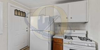 829 Clinton St Gallery 8