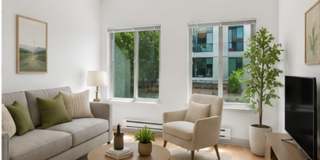 1202 E Pine Street Gallery 3