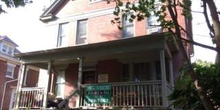 6 Bedroom 3 full bath House Gallery 4