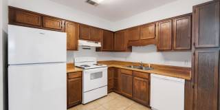 1825 Hunters Path Gallery 7