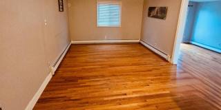 1912 Montgomery Street Gallery 17