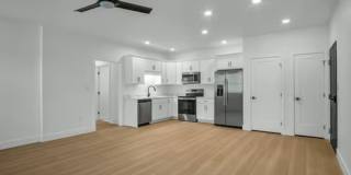 1309 N Bridge Street Gallery 15