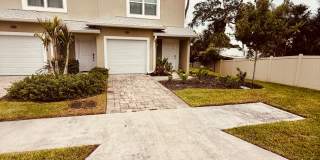 BOAT OWNERS DREAM CORNER-LOT WATERFRONT TOWNHOUSE IN ELBOW CREEK TOWNHOMES Gallery 1