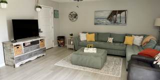 517 Palm Avenue Gallery 31