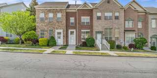 3 Bed Draper Townhome with Views Gallery 34