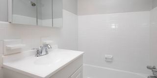 10th Street Apartments Gallery 7