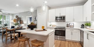 Bainbridge Mission Pointe Gallery 1