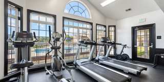 Village on the Lake Apartments Gallery 10