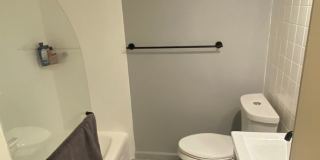 2 Bedroom 1 Bath - Blocks from Pearl Street and Downtown Gallery 14