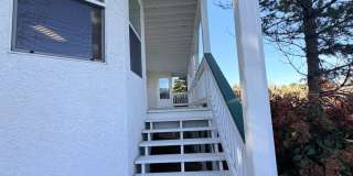 Beautiful Lakefront Home in the Vineyard! 55+ community Gallery 65