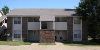 2/1 fourplex apt. HUD Approved. Gallery 1