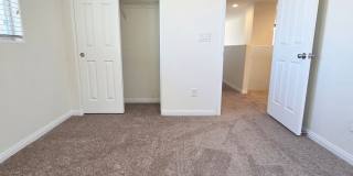 Spacious 4 Bed Home with Loft & 3-Car Garage Gallery 23
