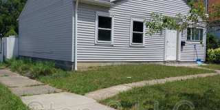 18420 Parkmount Avenue Gallery 1