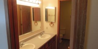 Comfortable 2 Bedroom, 1 Bathroom Lower-Level 4-Plex Unit Gallery 12