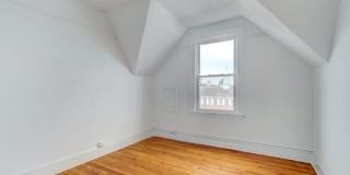 444 N Broad St Gallery 19