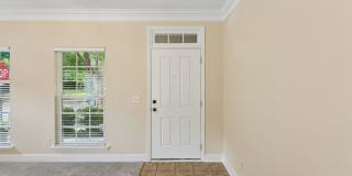 Beautifully maintained 3-bedroom, 2-bath townhome in Nashville’s highly desirable Lennox Village Beautifully maintained 3-bedroom, 2-bath townhome in Nashville’s highly desirable Lennox Village Gallery 8