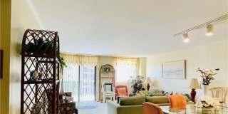 2900 NE 14th Street Causeway unit: 514 Gallery 10