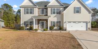 Gorgeous Home Offering Over 3000 HSF! Gallery 1