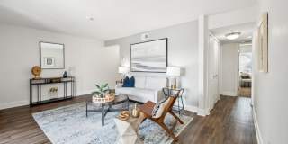 Linkhorn Bay Apartments Gallery 22