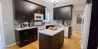 Beautiful Furnished Home on Quiet Cul‑de‑Sac Gallery 6