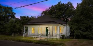 552 S Bainbridge Street Gallery 1