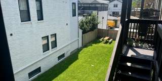 5325 N Damen Avenue Gallery 12