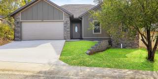 Great Location available again!!! Gallery 1