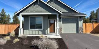 Beautiful Newer Model Home with Open Floor Plan, A/C  Fenced Yard! Gallery 1