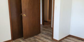 Townhome with 4 bedrooms, 2.5 bath Gallery 21