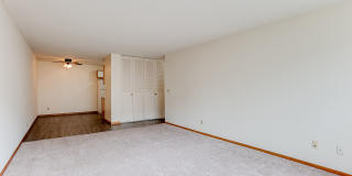 2435 Pillsbury Ave South Gallery 9