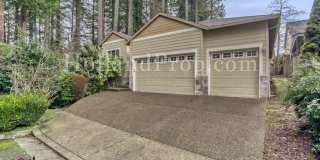 Serene 4-Bed Home with Huge Common Room  Deck! Gallery 1