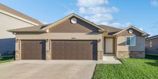 Great Family Neighborhood Gallery 1