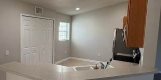3BR 2BA w/ Screened Patio + Pool/Gym Access in Gated Villa Serena Gallery 7