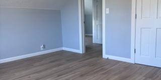 Remodeled 4 Bedroom 1 Bathroom Home Gallery 21