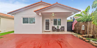 980 West 43rd Place Gallery 1