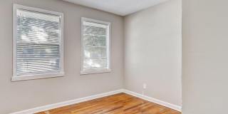 1901 PULLMAN Court Gallery 15
