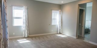 Gorgeous 4 Bed + den Single Level Home in gated community in North Peoria with RV Gate / BBQ!! Gallery 14
